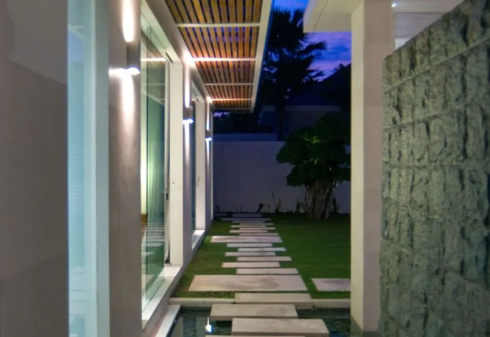 Chandra Bali Villas