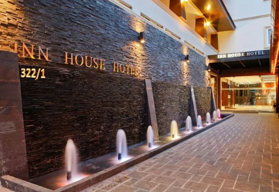 Inn House
