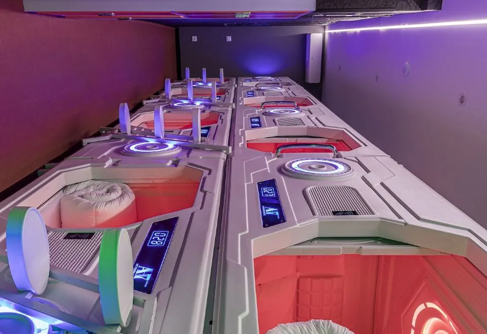 Art Seven Hostel Capsules