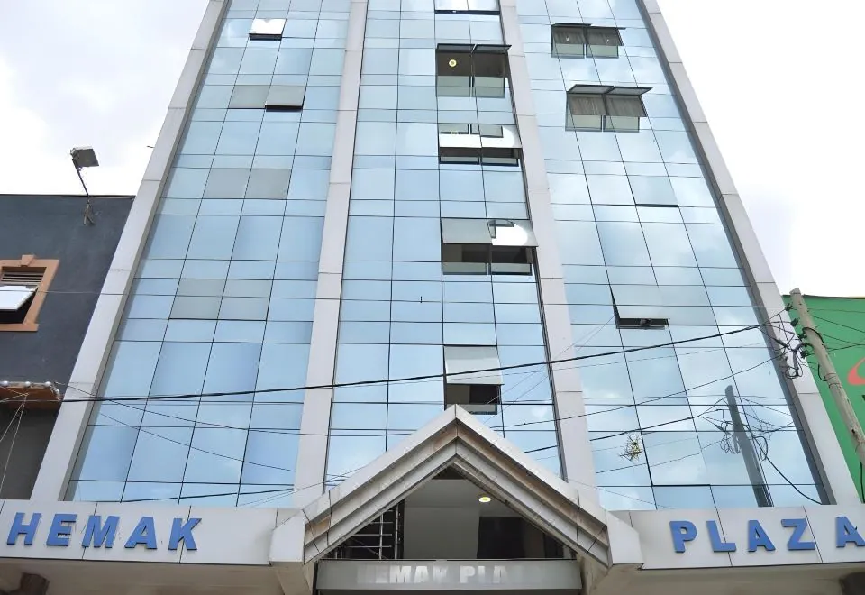 Hemak Suites