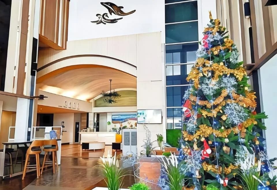 Flipper House Hotel