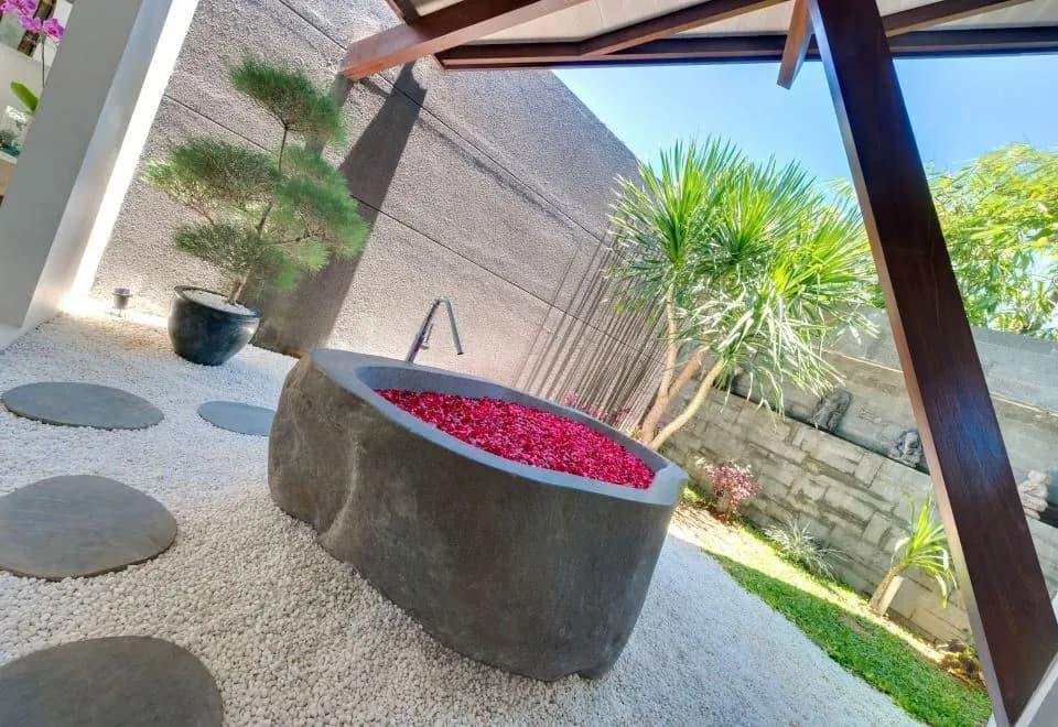 The Layar - Designer Villas and Spa