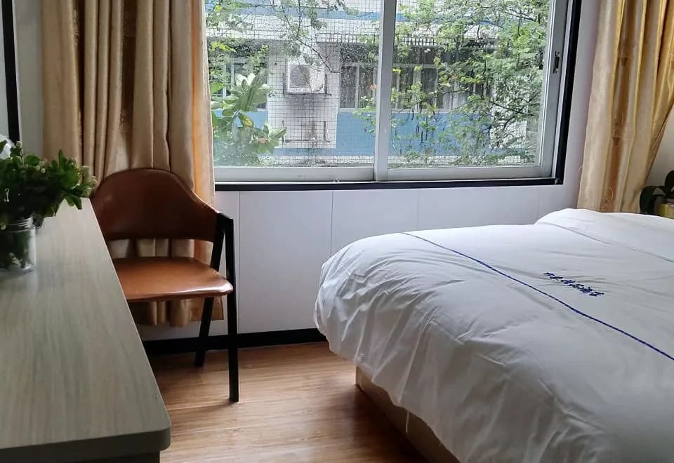 Yinxiang Nianhua Boutique Hotel