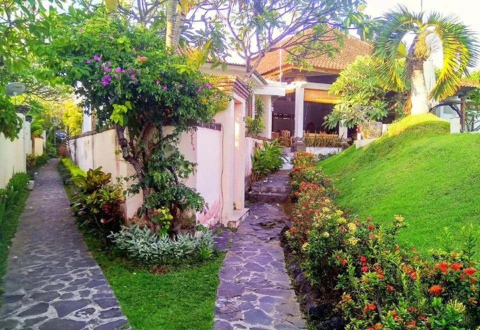 Nipuri Resort and Villas Seminyak by Kamara