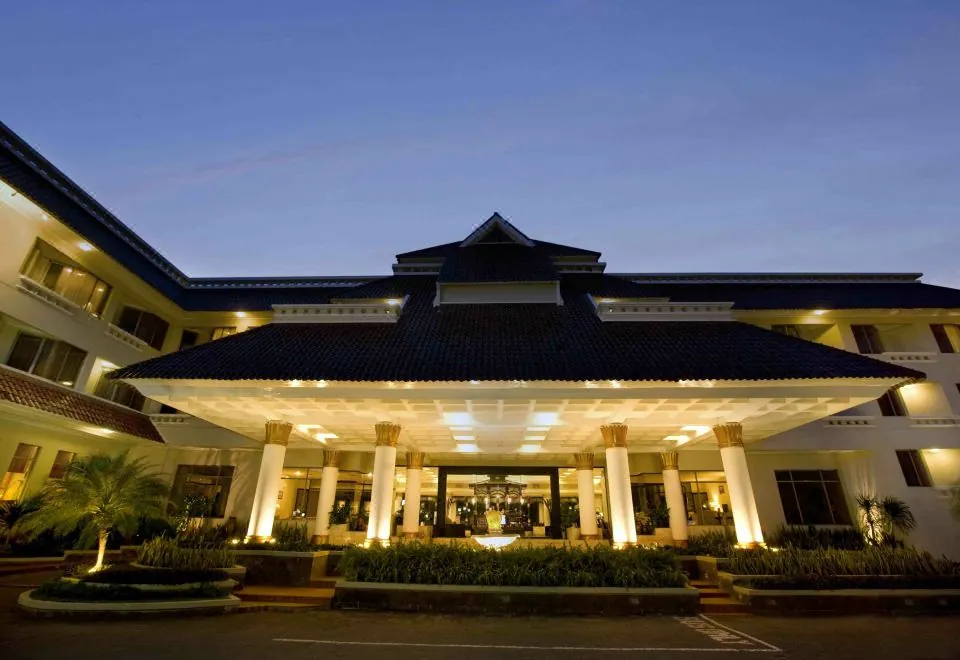 Hotel Santika Premiere Jogja