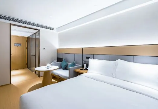 Ji Hotel (Shanghai Lujiazui World Plaza)