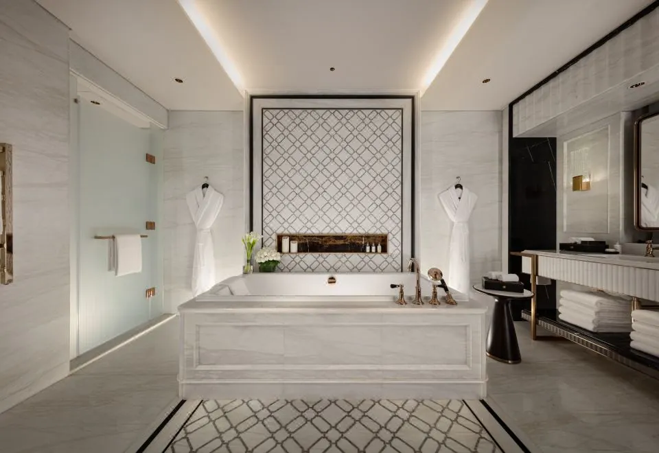 The Londoner Hotel