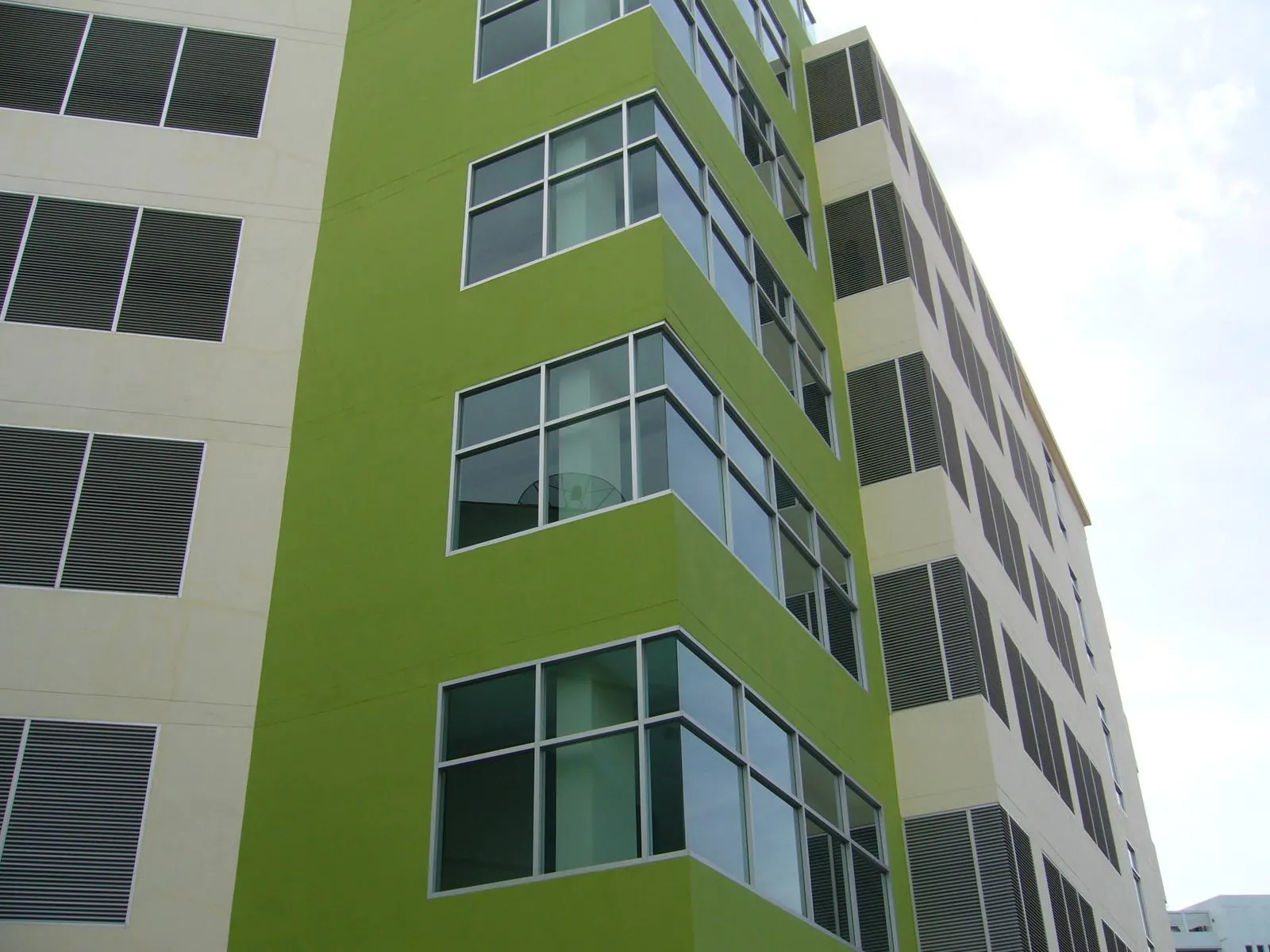 181 Ekkamai Apartment
