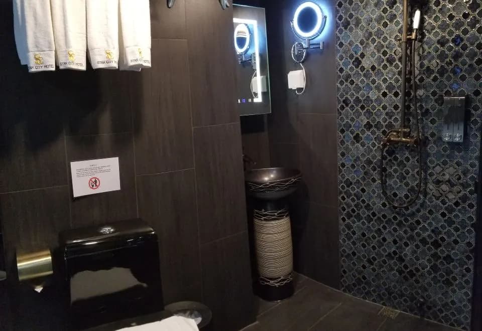 Star City Hotel