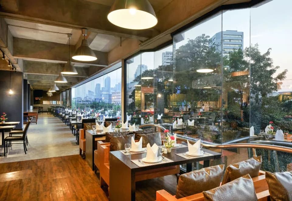 Graph Hotel