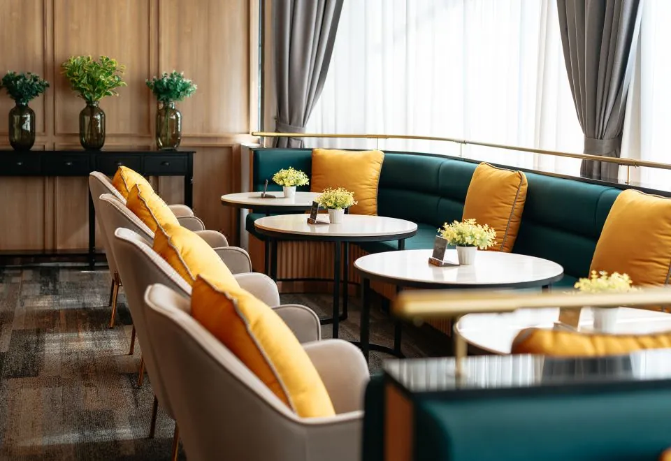 Graph Hotel