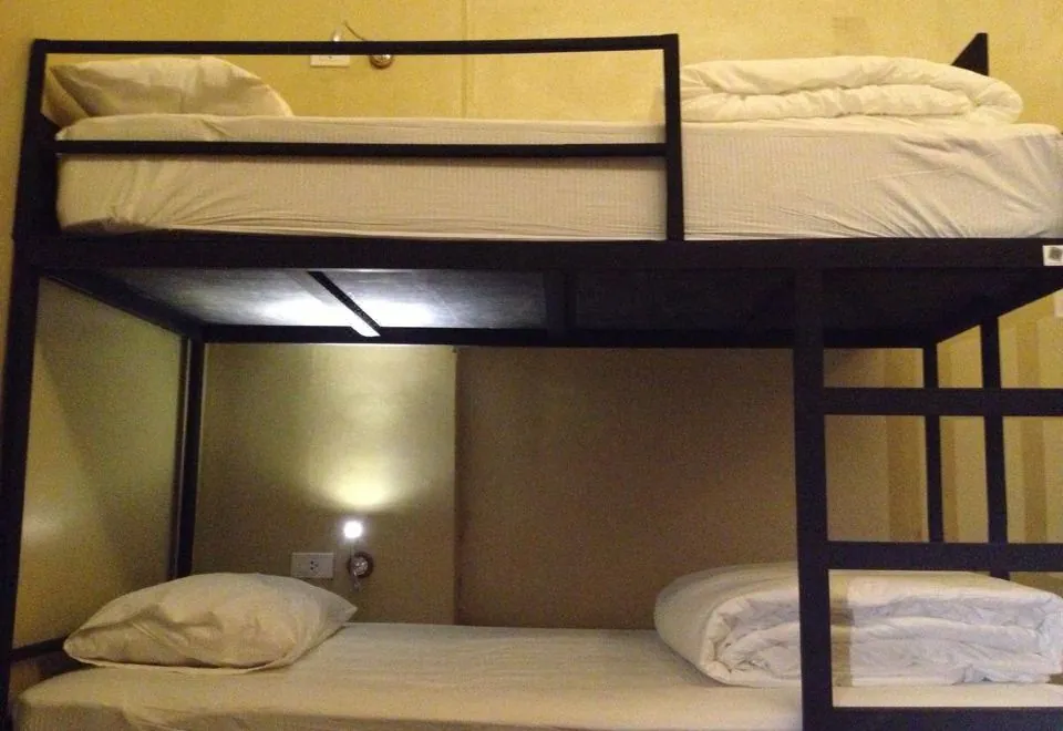 Ai Phuket Hostel