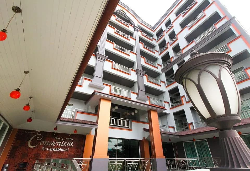 Convenient Grand Hotel