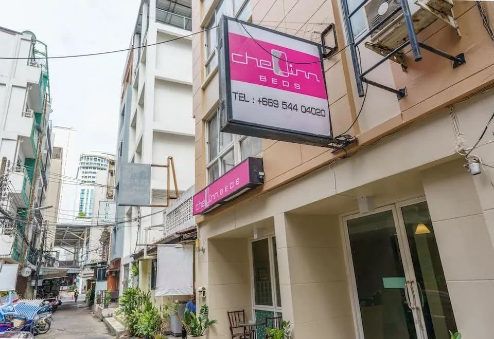CheQinn Bed Sukhumvit 4 Nana Plaza