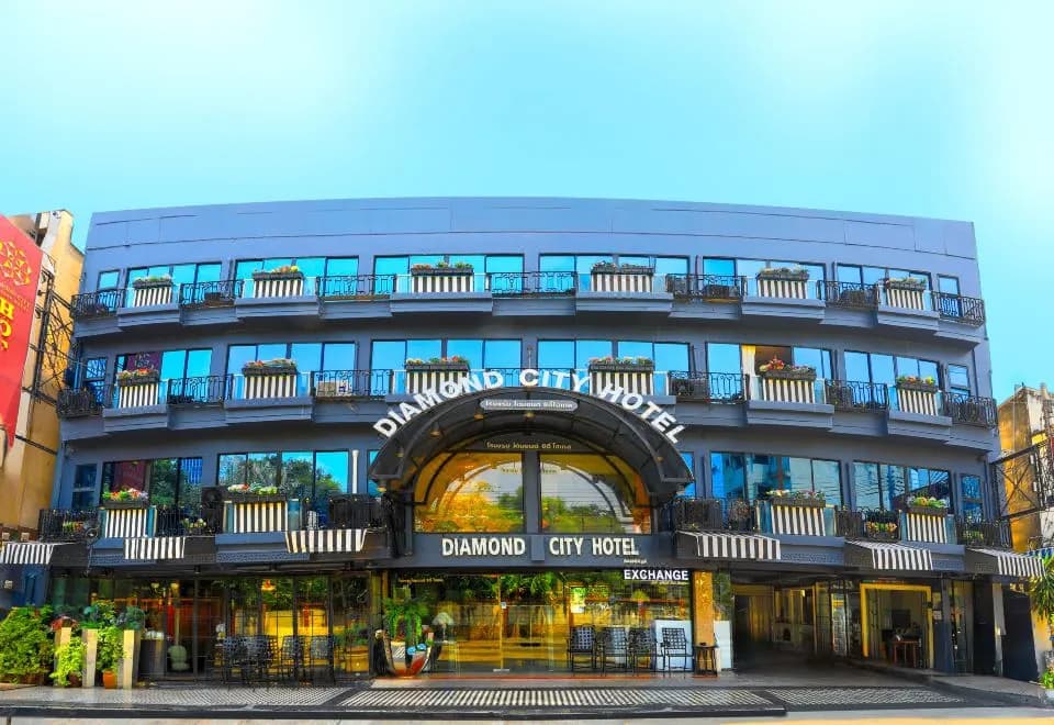 Diamond City Hotel