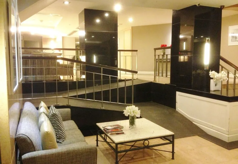 Evergreen Place Siam by UHG