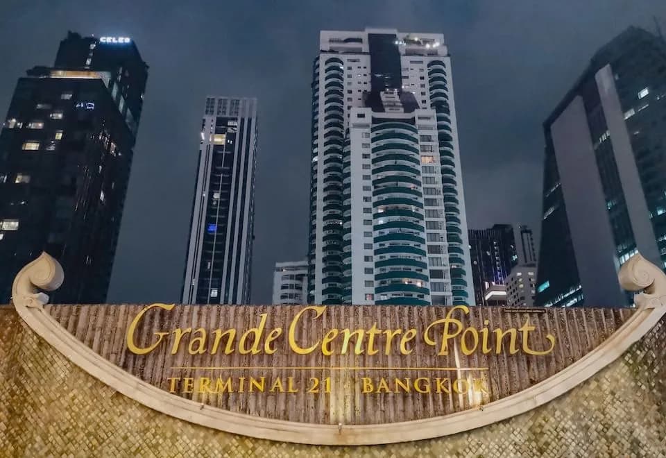 Grande Centre Point Hotel Terminal 21