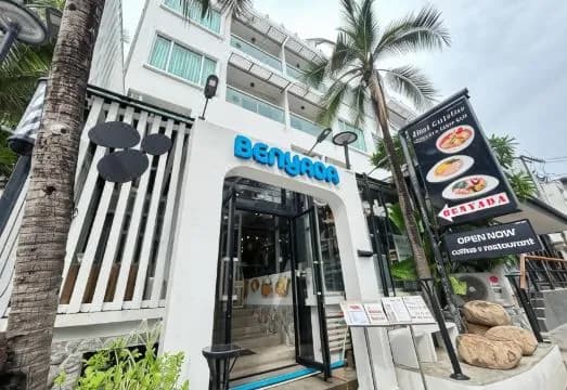 Benyada Lodge - Surin Beach