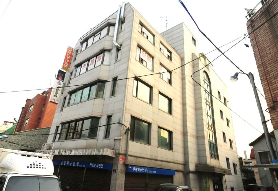 Merdiang Livingtel
