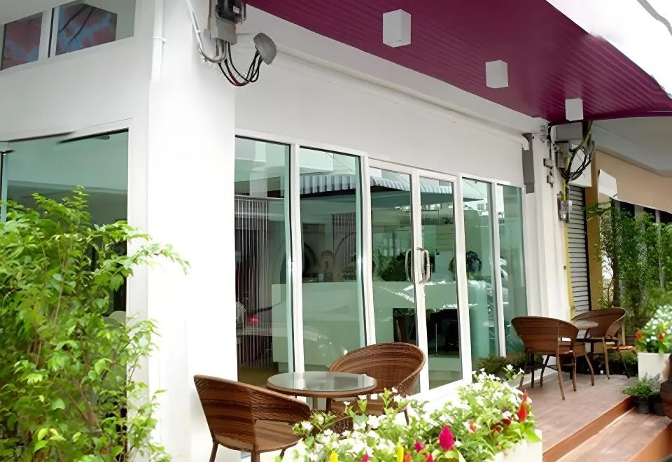 Nantra Ekamai Hotel