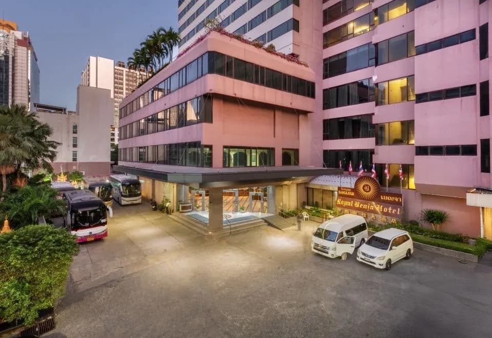 Royal Benja Hotel