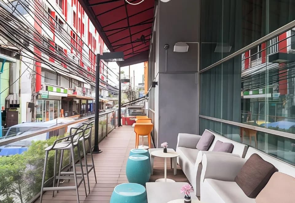 S15 Sukhumvit Hotel