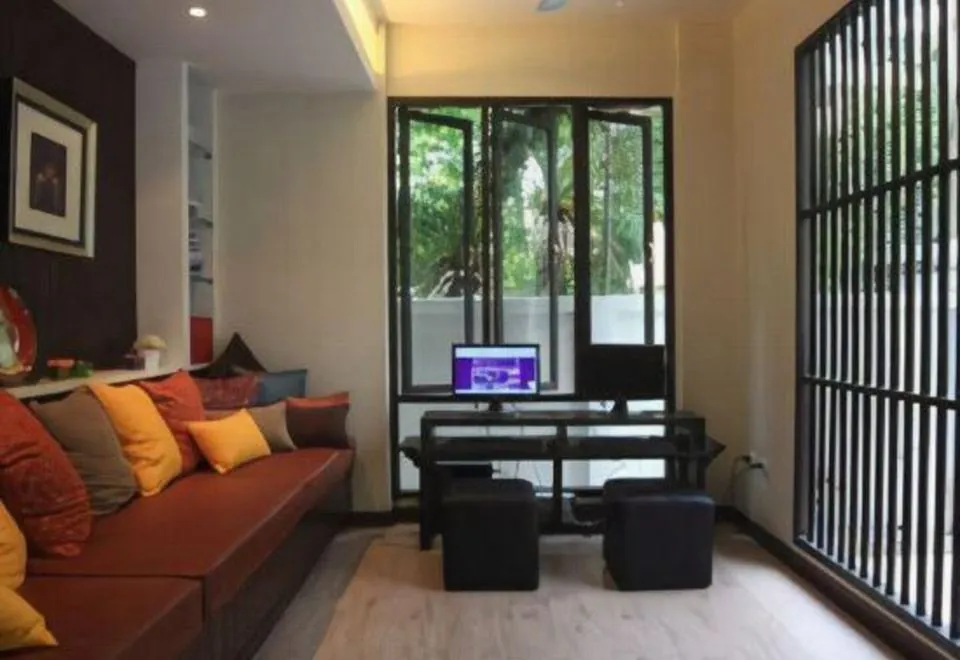 Sawasdee Hotel @ Sukhumvit Soi 8