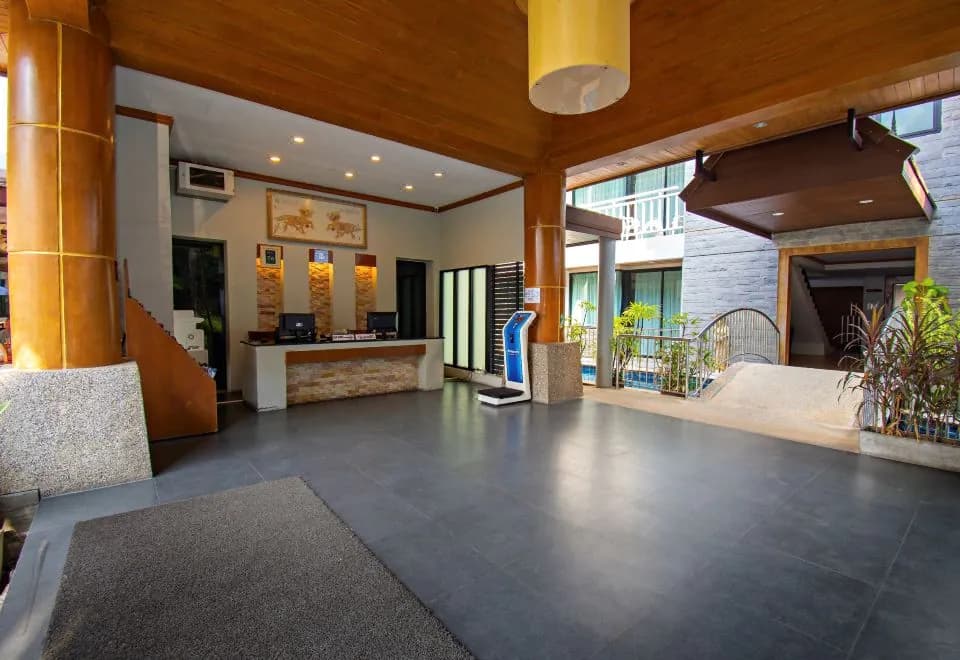 Honey Resort, Kata Beach