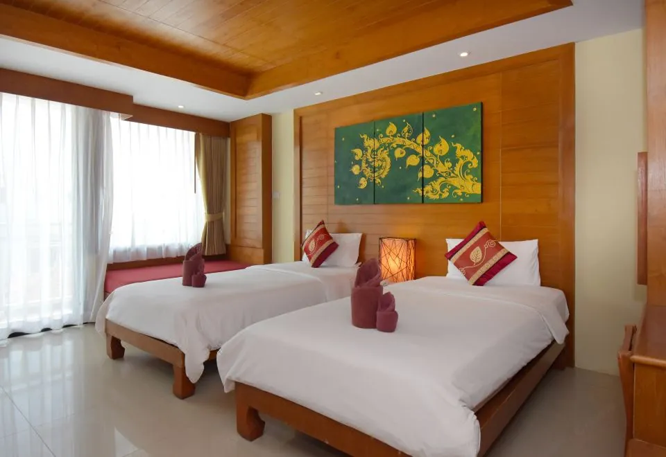 Honey Resort, Kata Beach