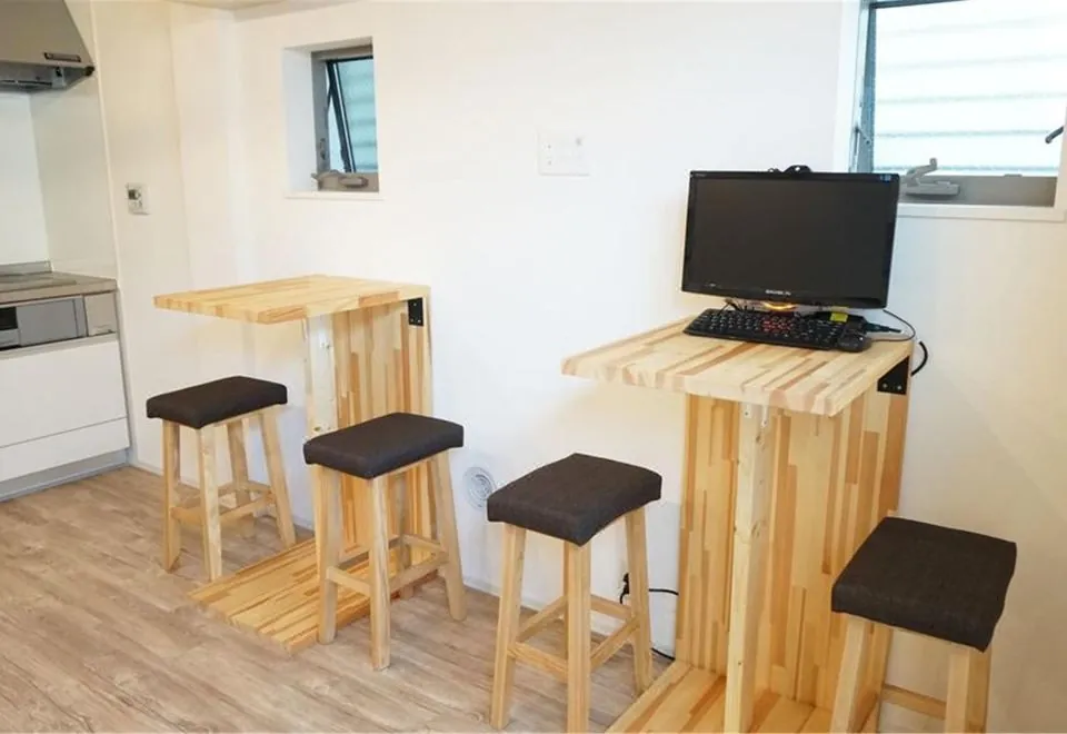 Poly Hostel Osaka
