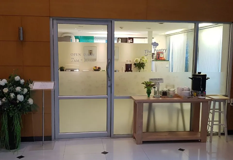 Sena House