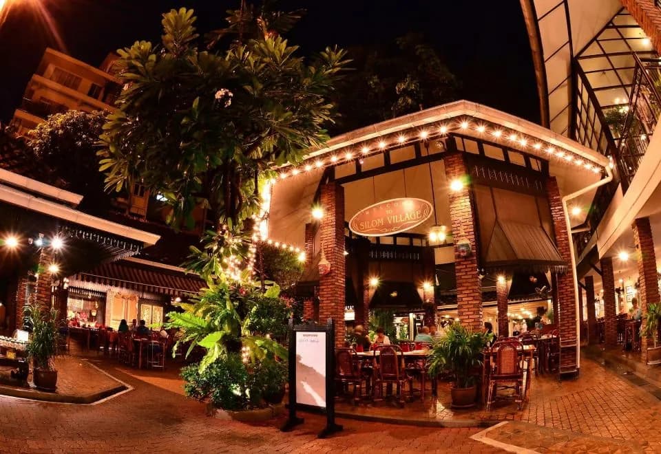 Silom Village Inn