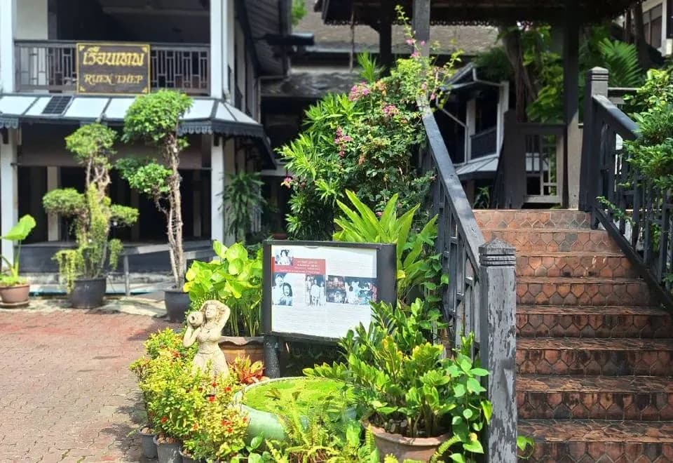 Silom Village Inn