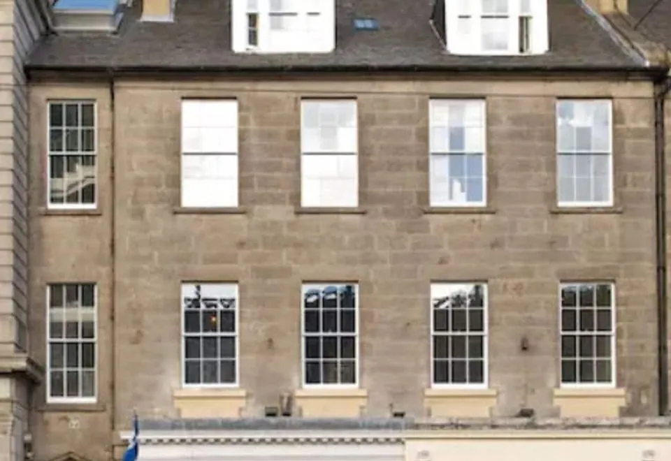 Destiny Scotland - Princes Street Residence