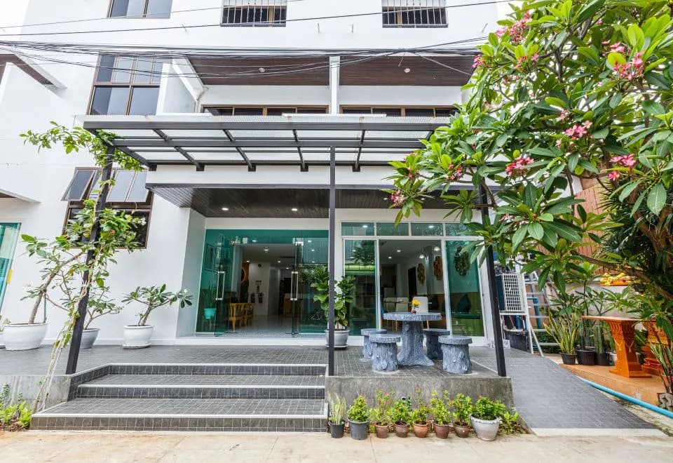 South Siam Guesthouse Kata
