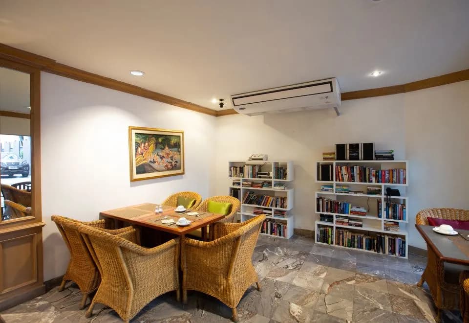 The Tarntawan Hotel Surawong Bangkok