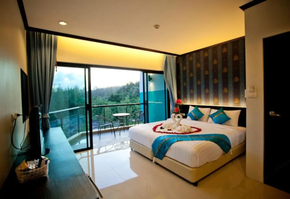 Kata Green Beach Hotel
