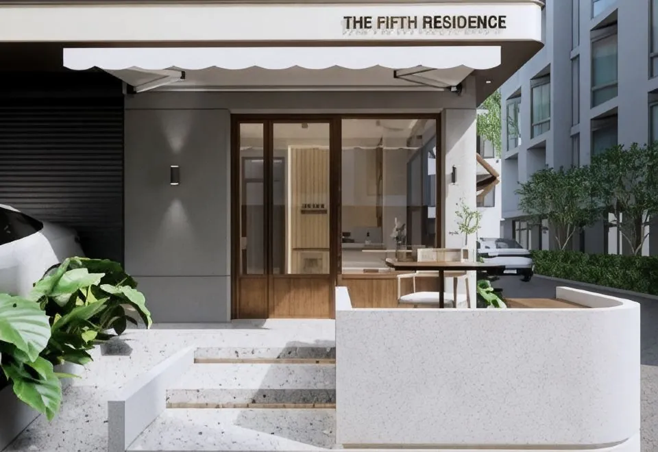 The Fifth Residence