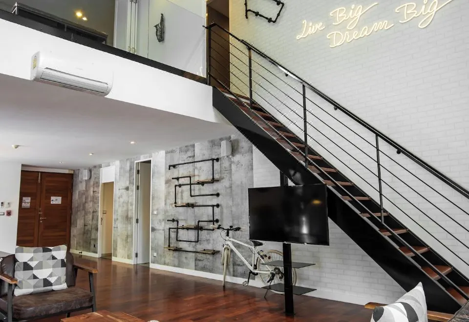 Benviar Tonson Residence