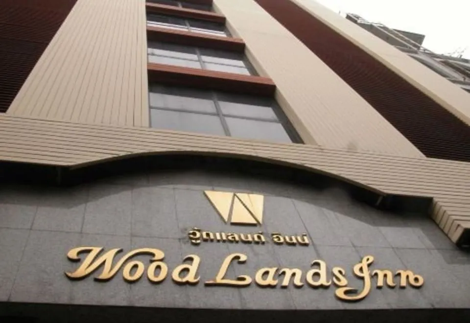 Woodlands Inn