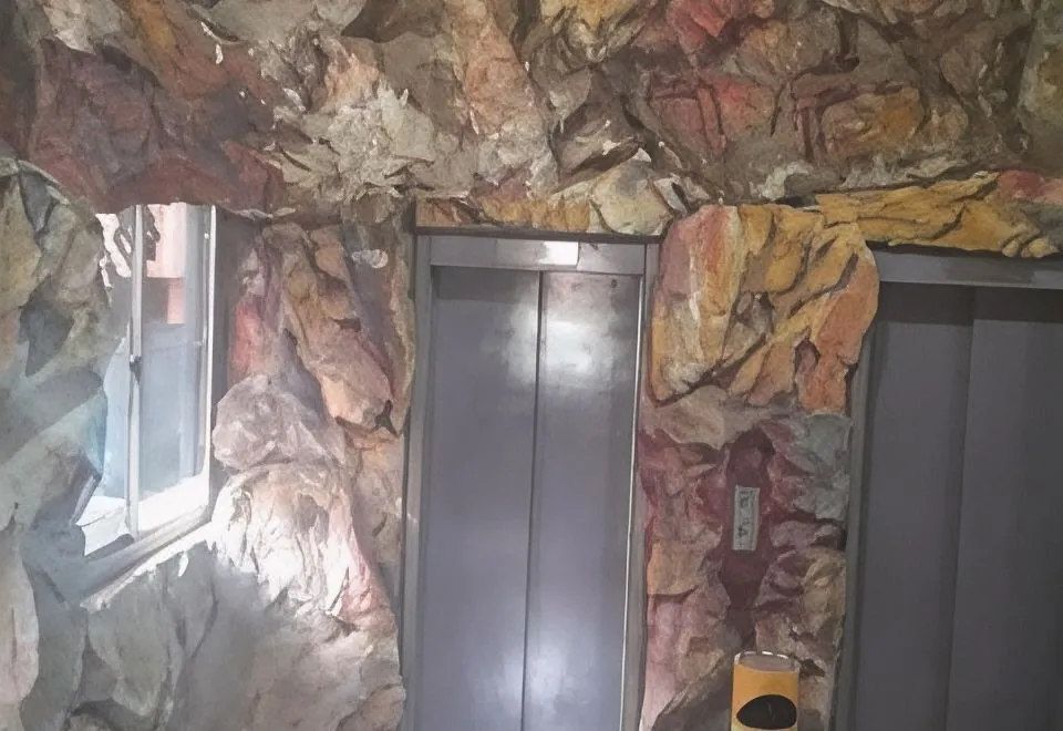 Chester Hotel and Suites