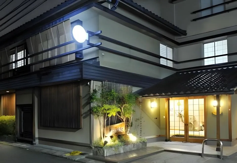 Nakayasu Ryokan
