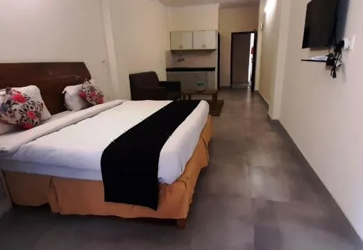 GoBravo Dev Palace & Studio Apartments