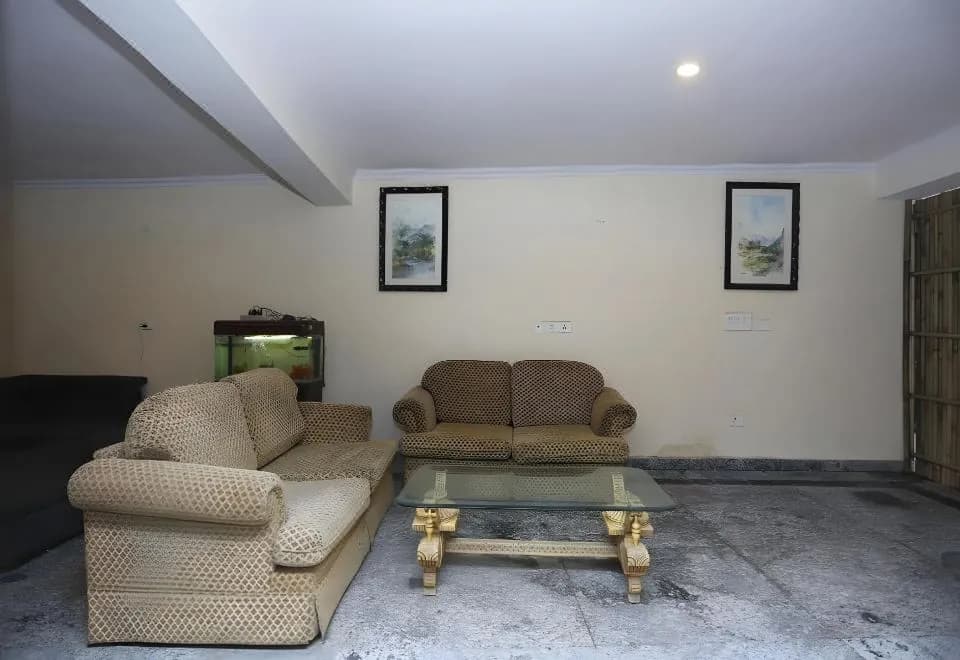 GoBravo Dev Palace & Studio Apartments