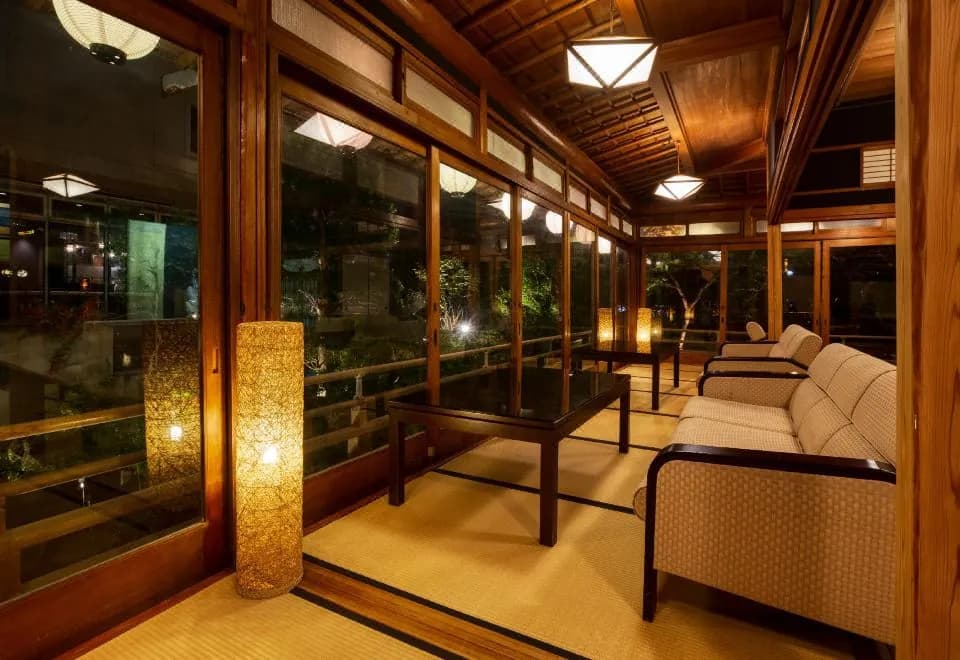 Hotel Shiragiku