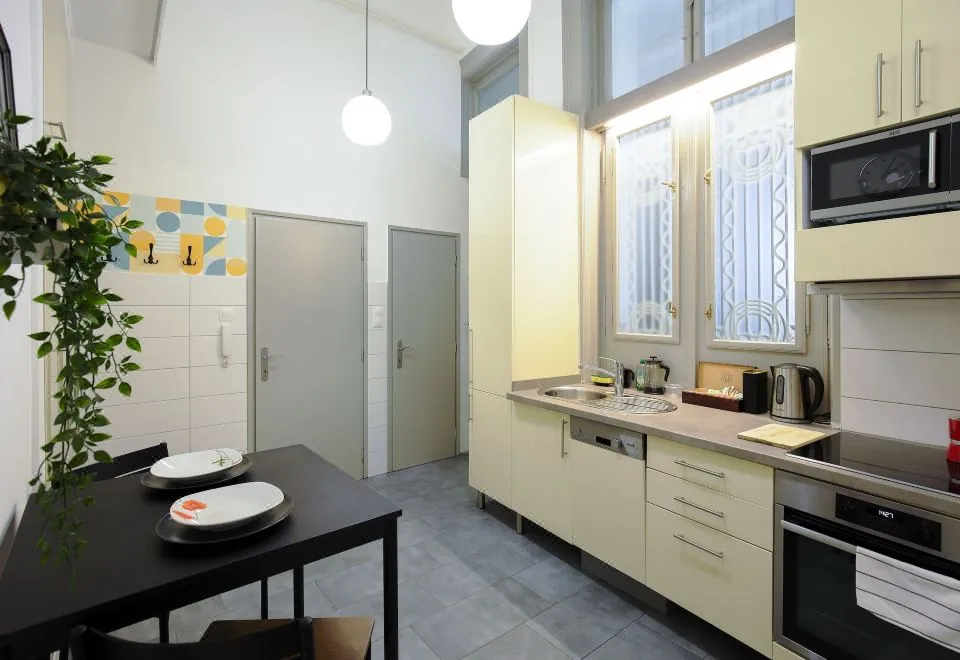 Maverick Apartments