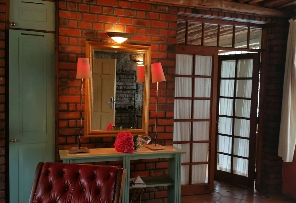 Woodmere Serviced Apartment