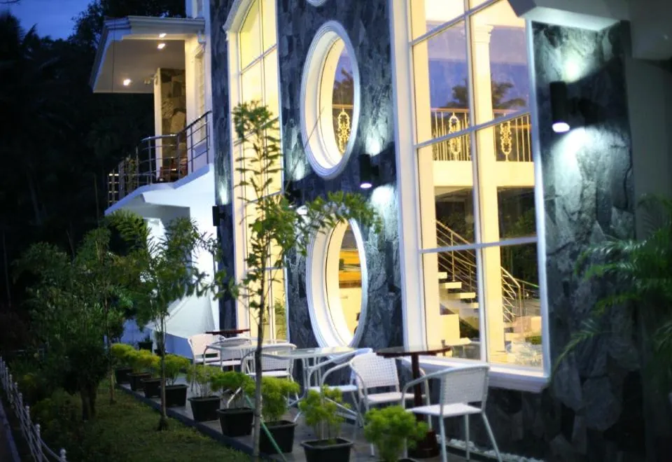 Ayaana Boutique Hotel
