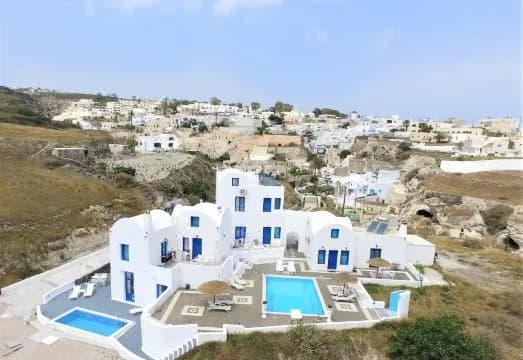 Santorini Traditional Suites