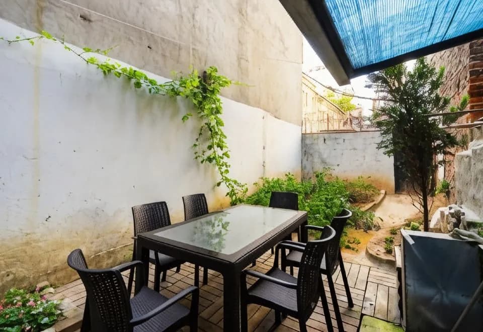 Harbour Suites Old City